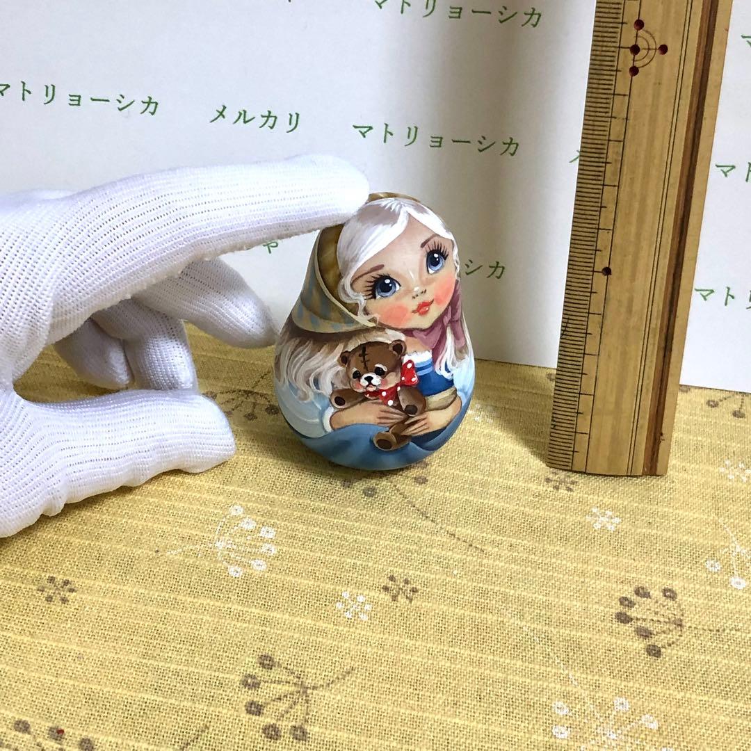 ロシア　マトリョーシカ　おきあがりこぼし　スヴェトラーナ・ニコラエヴァ