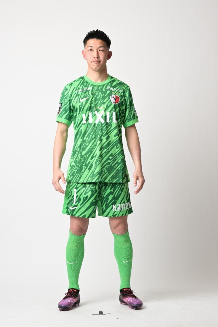 Z*0様 早川 友基選手のサイン入り「25Ｊ１リーグ優勝記念Tシャツ」