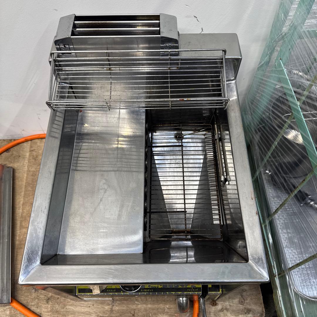 プロパンガス　フライヤー コンパクト　厨房　キッチンカーイベント