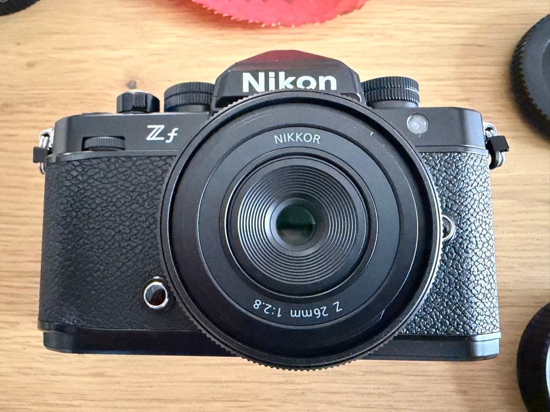 【極美品】Nikon Zf + 単焦点レンズ2本セット
