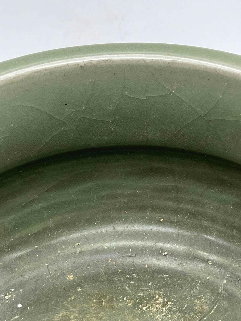 明時代　青磁　龍泉窯花卉文簋形香炉(E-75)