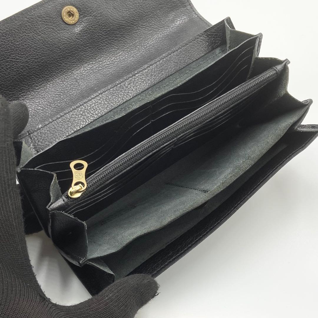 イルビゾンテ　長財布　フラップ　ロゴ刻印　レザー　ブラック　イタリア製