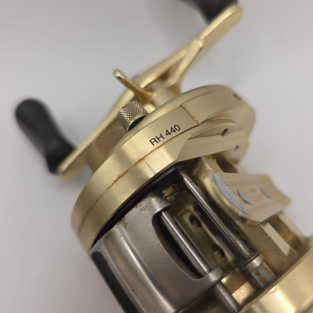 T64 シマノ 00カルカッタコンクエスト200