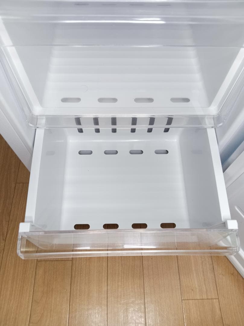 【2024年製・高年式】アイリスオーヤマ 冷凍庫 80L（IUSN-8A-W）