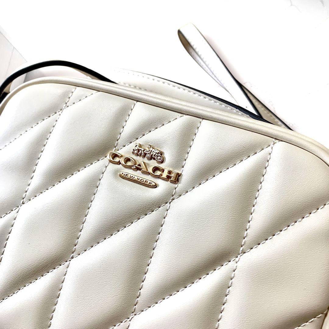 極美品 コーチ キルティング ショルダーバッグ 斜めがけ