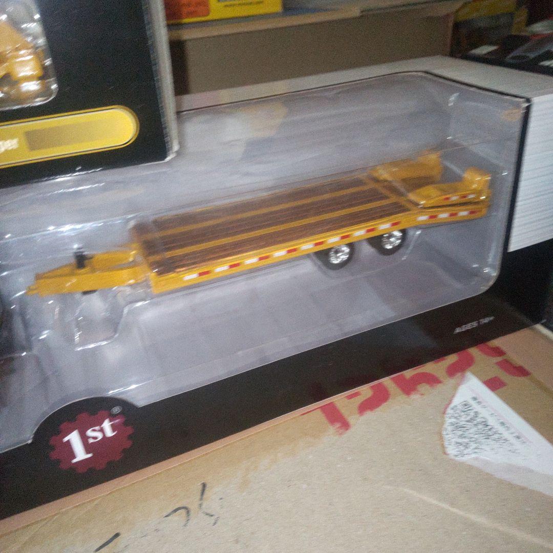 ファーストギア　ダンプ重機積載トレーラー　ブルドーザー　2セット 1/50