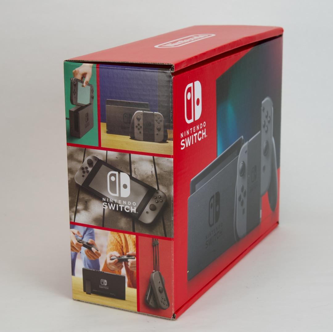 Nintendo Switch 本体・未使用・新品・未開封