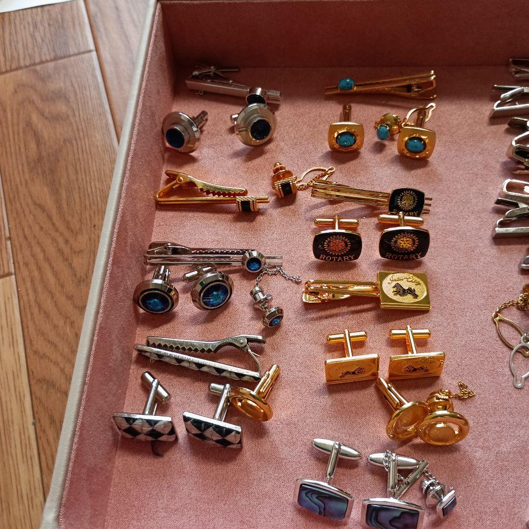 まとめ売り ネクタイピンとカフスボタンの166点セット 大量 ケース 本日限り