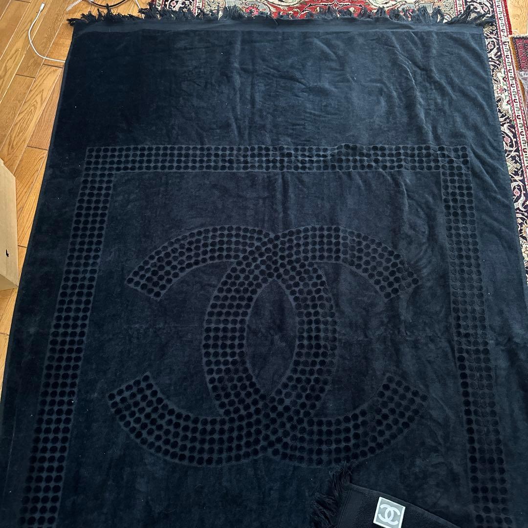 大値下げ！新品未使用CHANELビーチタオル