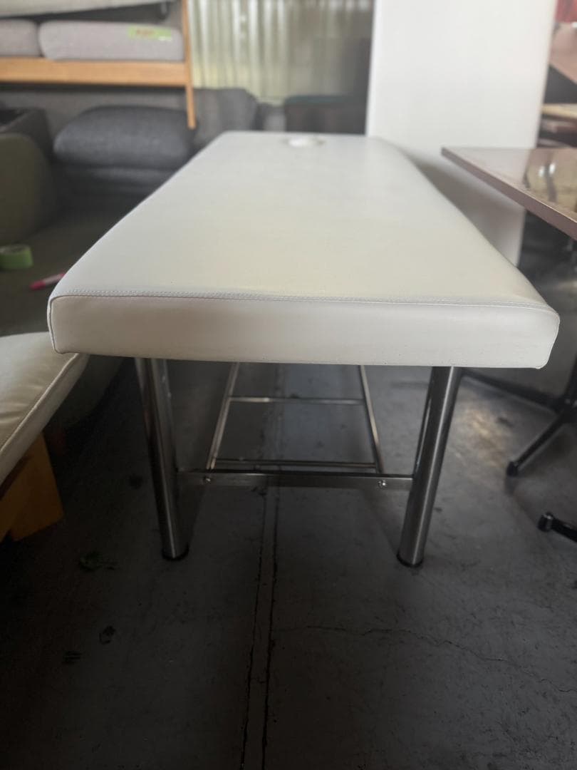 白 ホワイト マッサージベッド 整体ベッド 2台 136