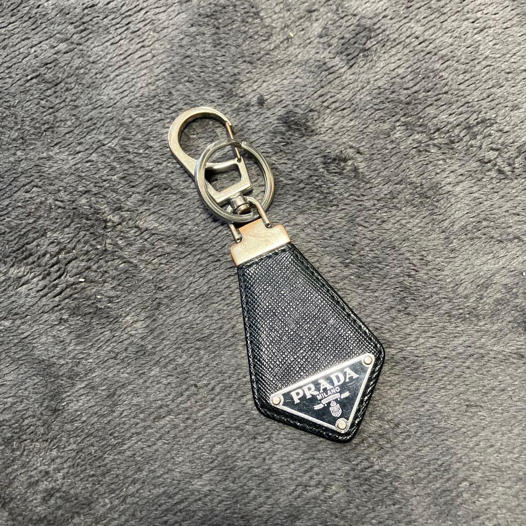 ラ*ン様 プラダ　キーホルダー　ストラップ　キーリング