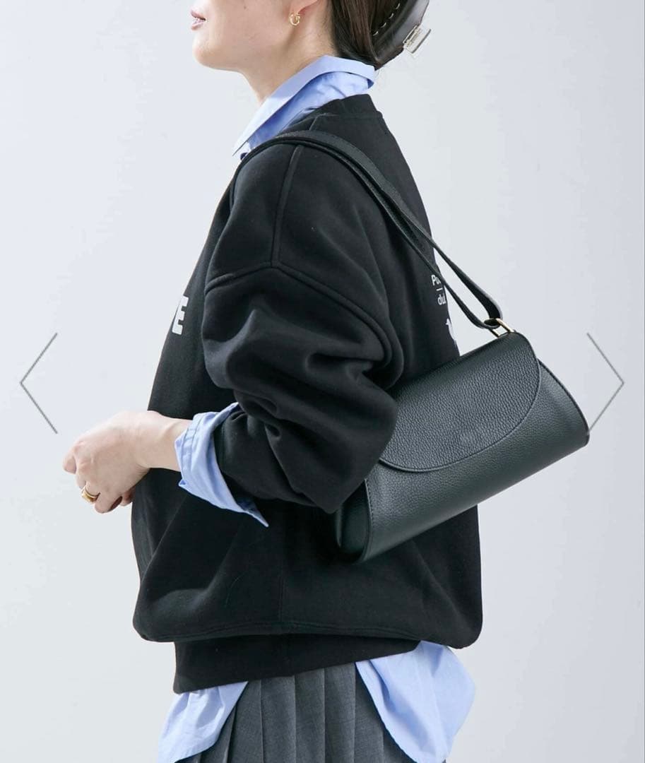 お値下げ！オウレンティ　ショルダーバッグ