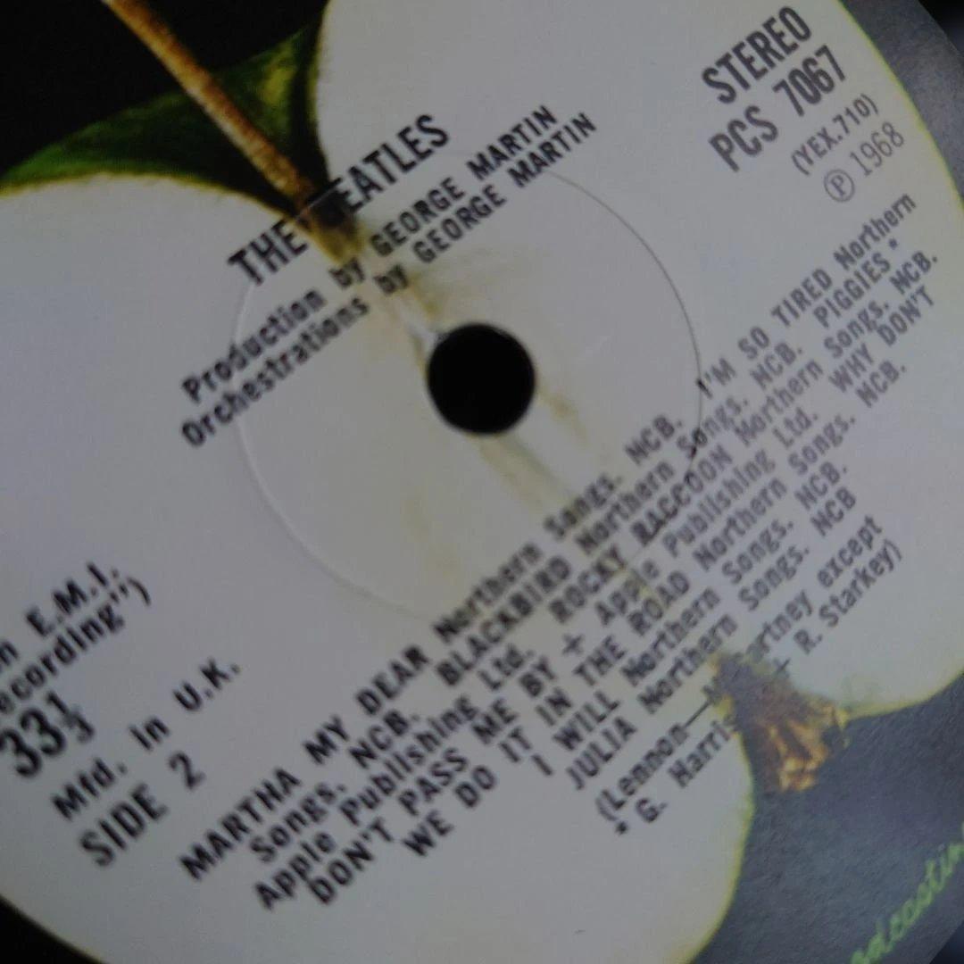 UKニアミント盤The Beatles ホワイトアルバム