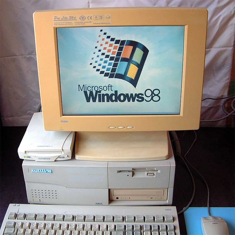 PC-9821V7 Win98 パソコン