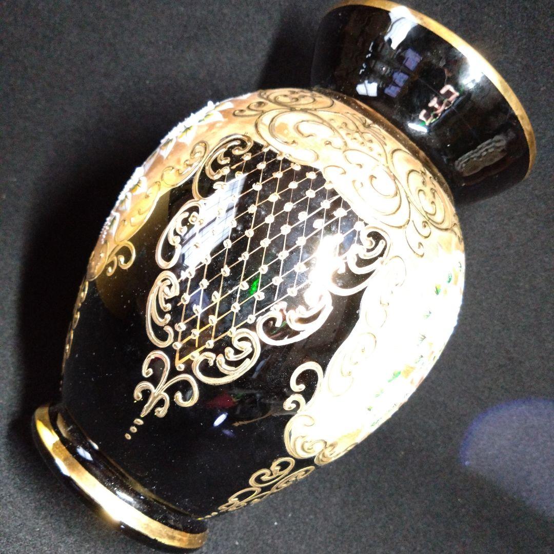 【ヴェネツィアグラス】フラワーベース　グリーンガラスにゴールド　白い花の盛り絵付