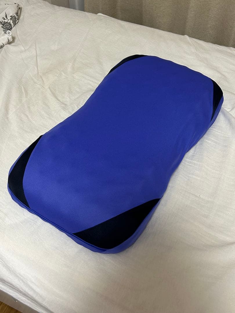 西川 AiR 3D エアー3Dピロー　ケース付き