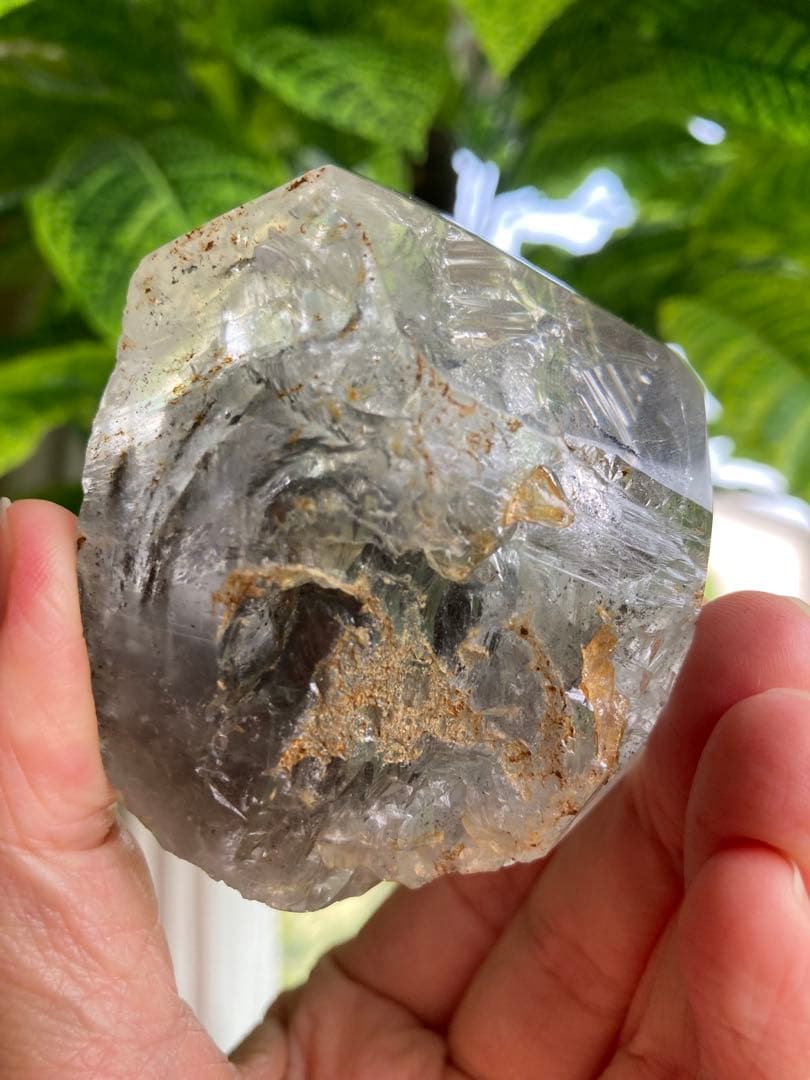 水入り水晶　秘蔵品　台座付き