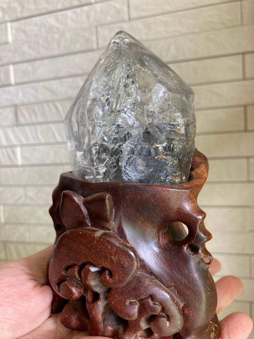 水入り水晶　秘蔵品　台座付き