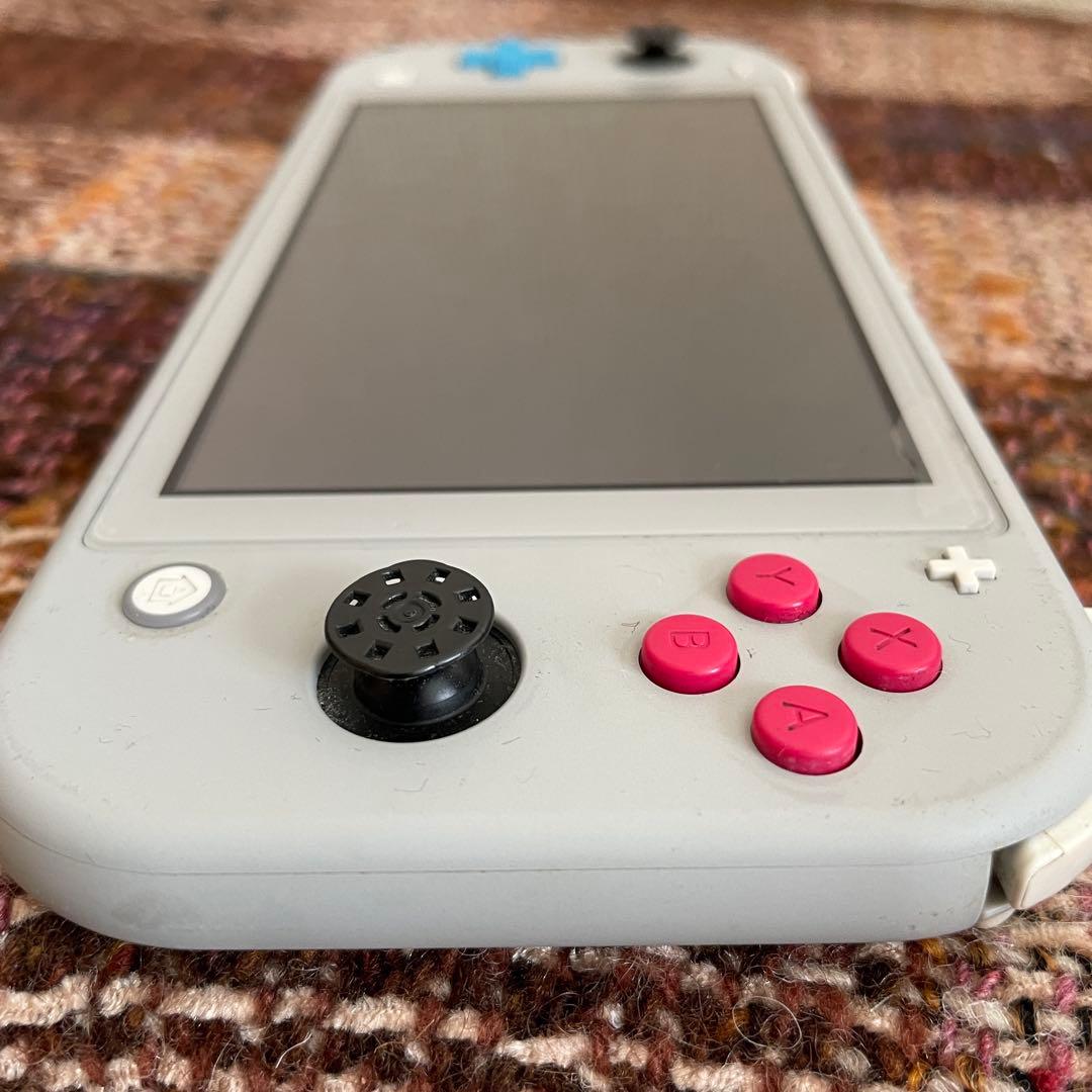 Nintendo Switch Lite ザシアン　ザマゼンタポケモンデザイン