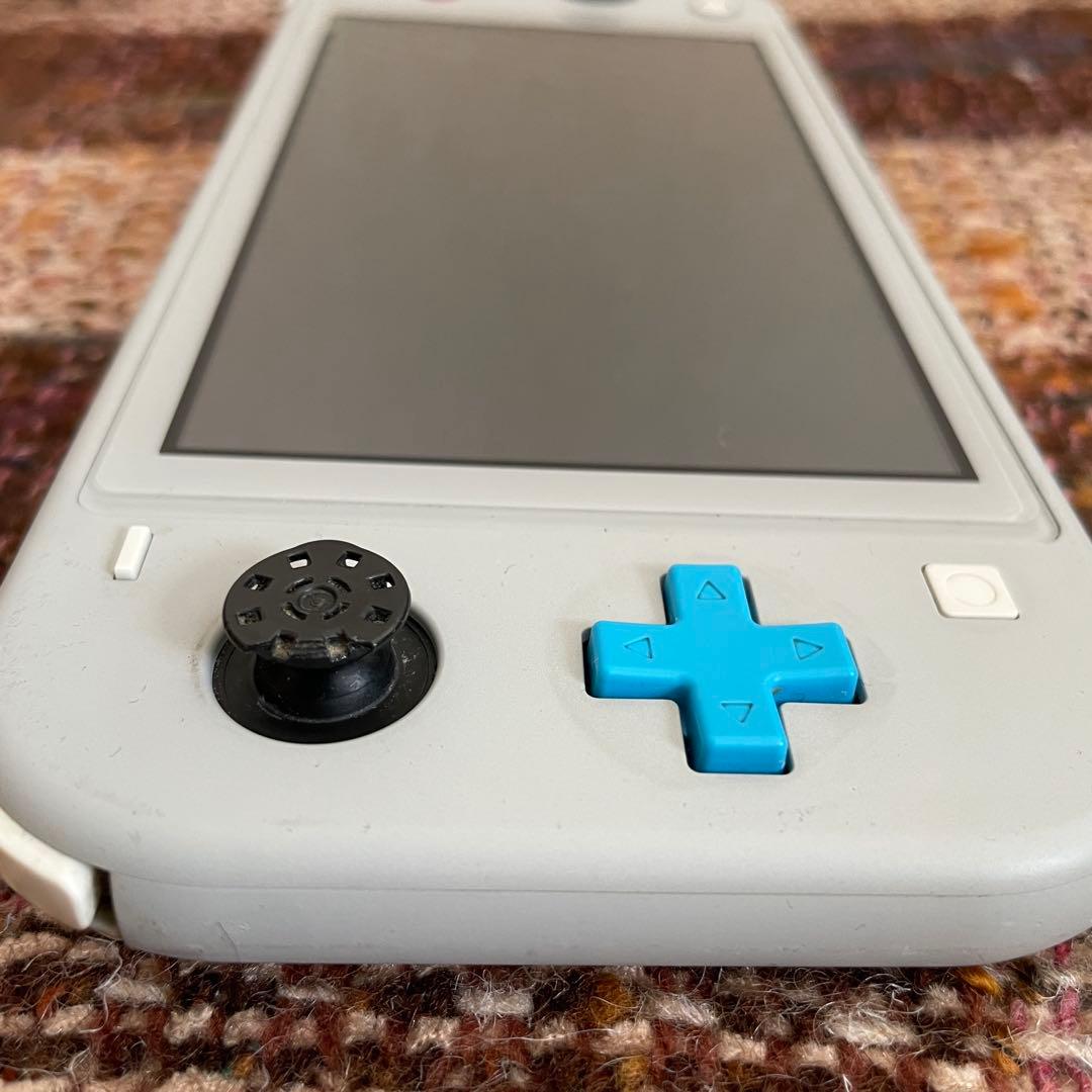 Nintendo Switch Lite ザシアン　ザマゼンタポケモンデザイン