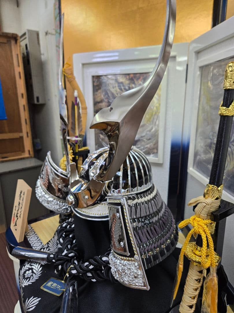 雨宮様【専用】【展示品限り】五月人形　兜　鍬形　収納飾り　子供着用可　S39