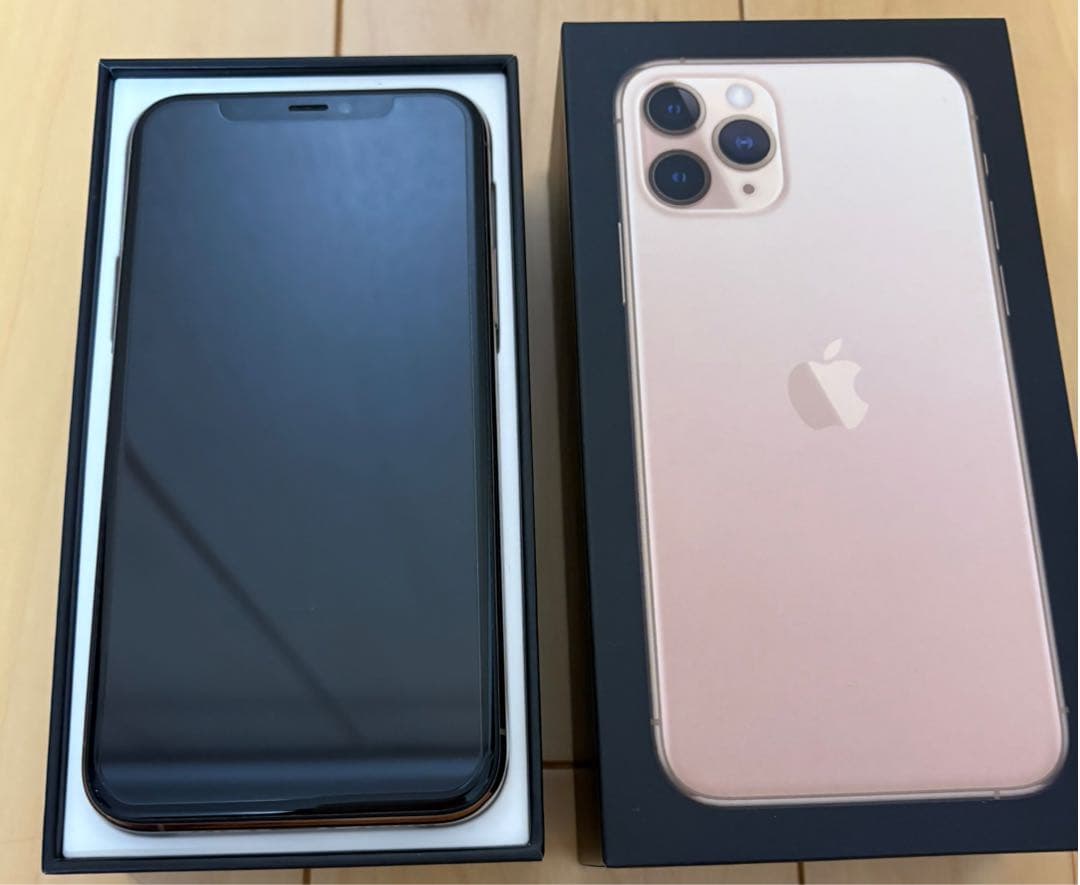 iPhone11pro ゴールド　64GB 本体　初期化済み