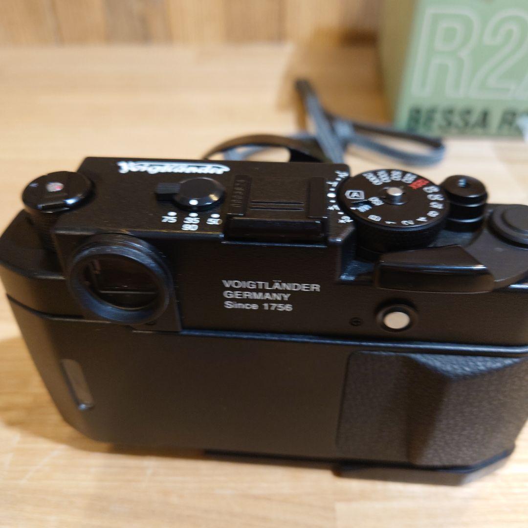 Voigtlander　BESSA R2A 　レンズ40mm　サイドグリップ　箱