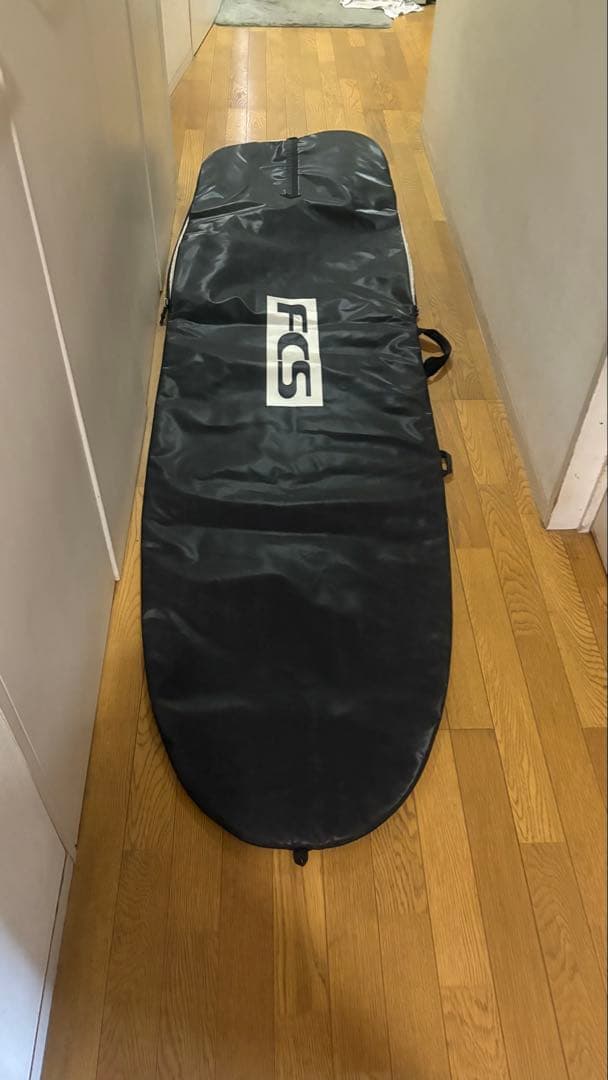 美品　FCS サーフボードケース　8ｆ用