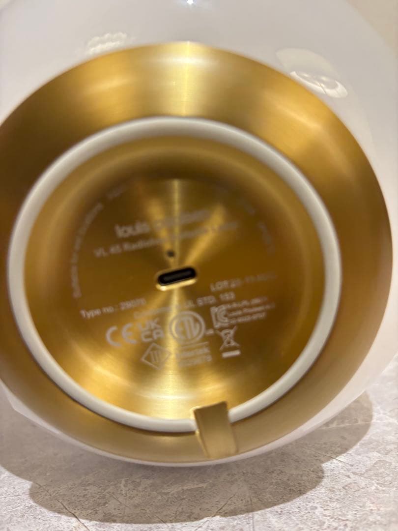 【ほぼ未使用】louis poulsen VL45 ラジオハウス ポータブル