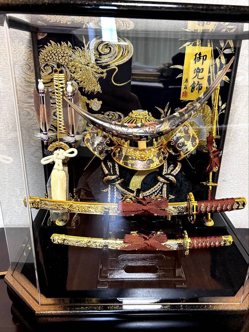 五月人形 ケース入り 兜飾り 六角勝輝 伊達政宗の兜 アクリルケース 幅43cm