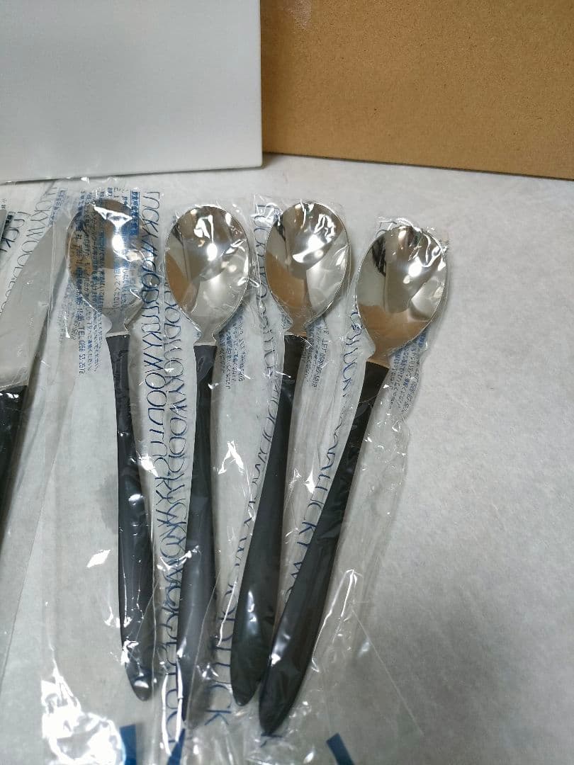 ふうちゃん新品、未使用品　ラッキーウッドカトラリー　リモア 　２０本セット