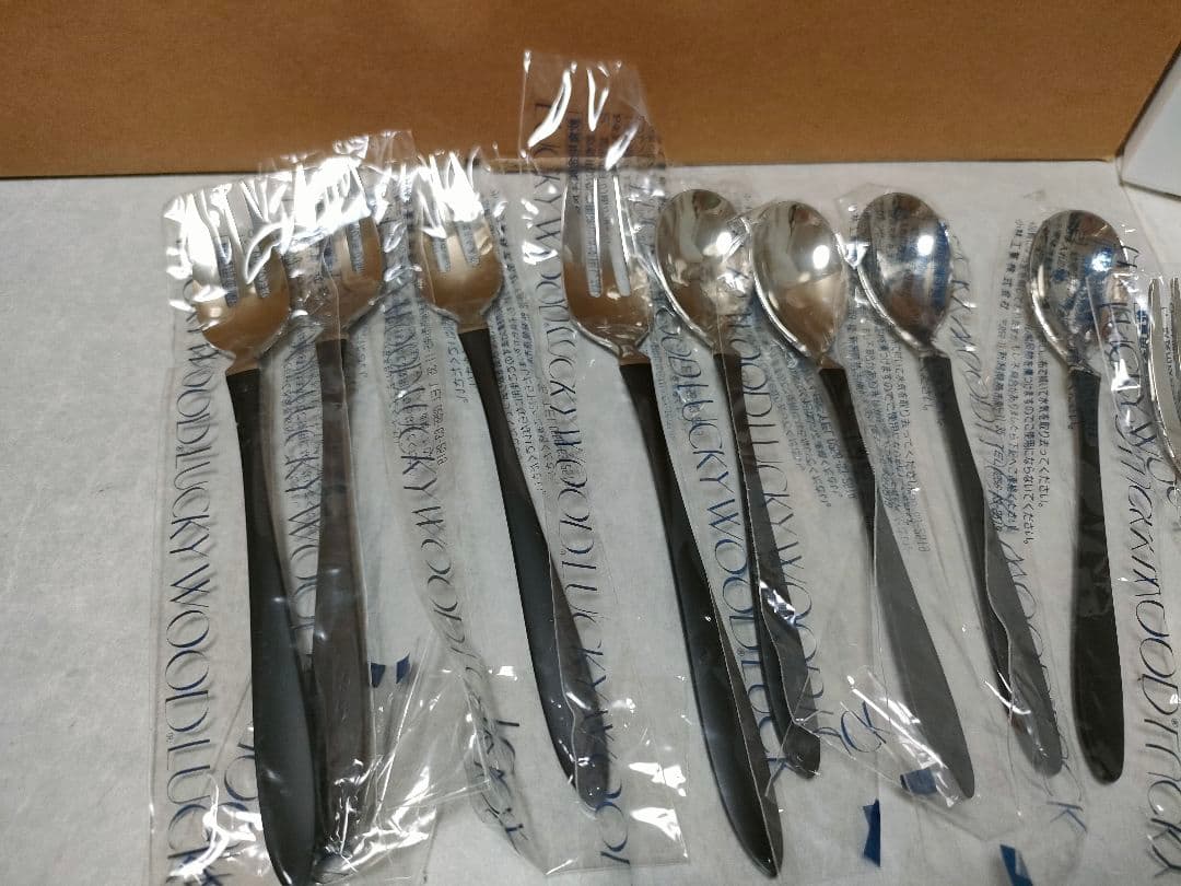 ふうちゃん新品、未使用品　ラッキーウッドカトラリー　リモア 　２０本セット