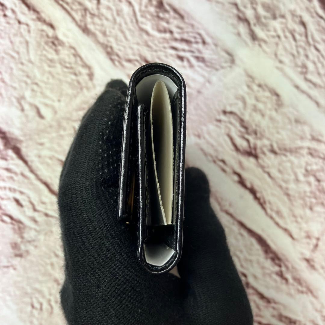 新品・未使用✨フェラガモ ガンチーニ ゴールド金具 ロゴ刻印 レザー キーケース