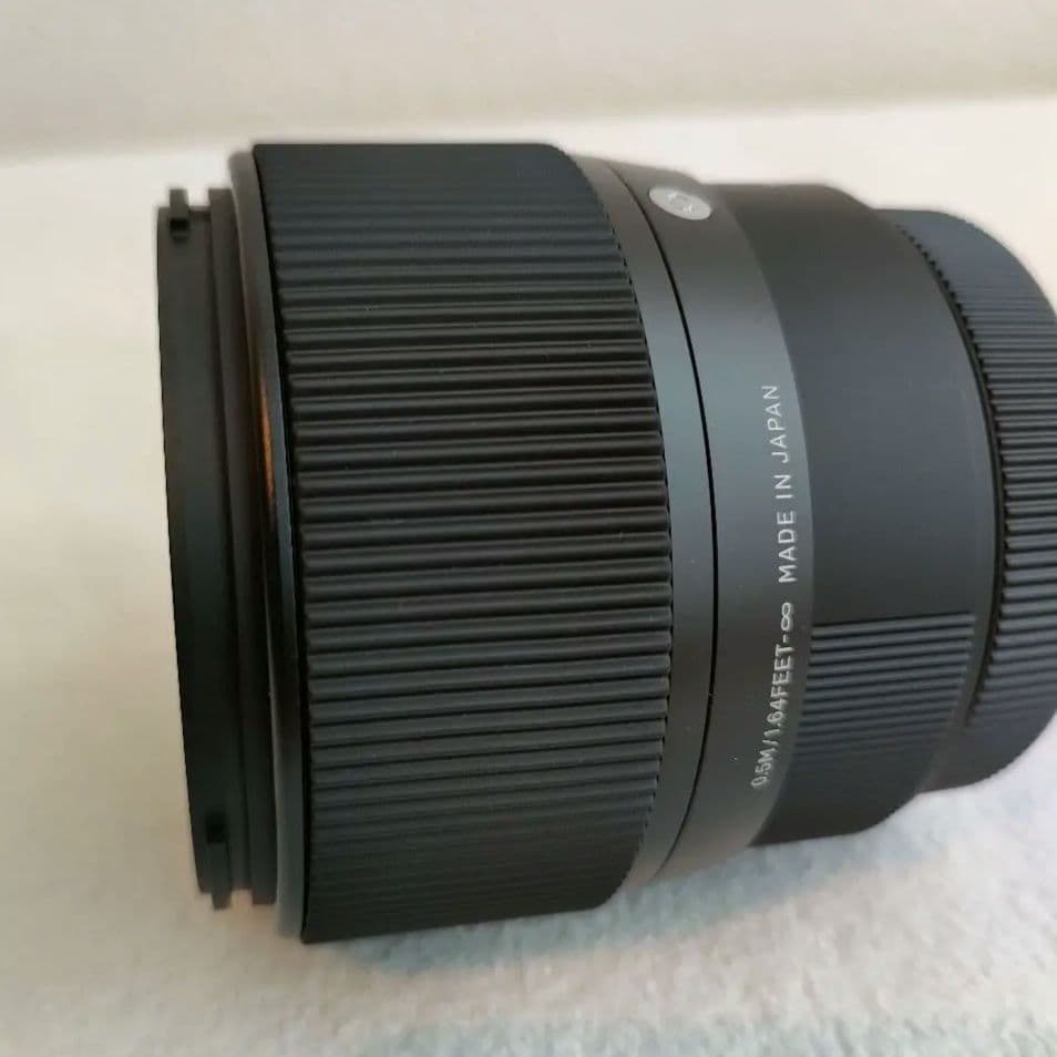 【美品】 SIGMA 56mm F1.4 フジXマウント箱なし 保護フィルター付