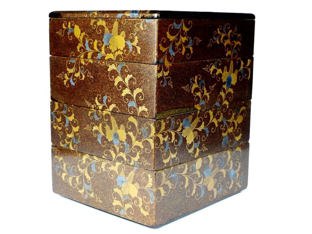 輪島塗　金蒔絵 　漆器 四段重箱