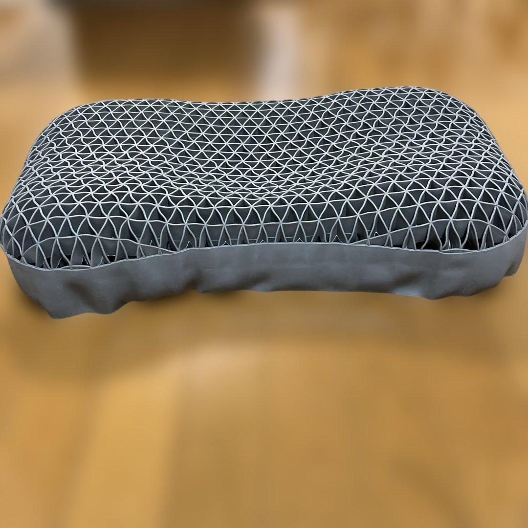 極柔 ゲル枕 熱可塑性エラストマー 無重力枕 ジェル ヒツジのいらない枕類似品