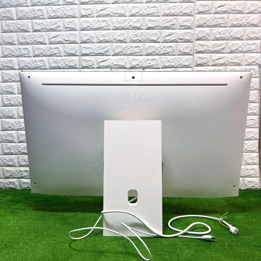 超美品　43SQ700S-W LG スマートディスプレイ　2025年製　ホワイト