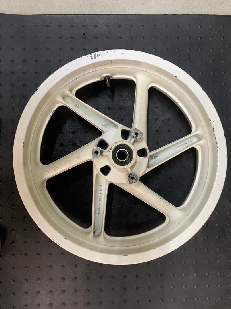 ＮＳＲ２５０Ｒ-SP.MC21用マグホィール17インチ ホワイト 5スポーク