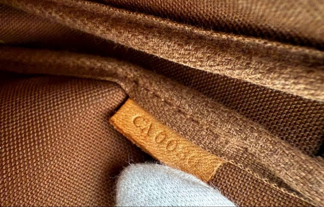 LOUIS VUITTON （ルイ・ヴィトン）ポシェット・アクセソワール