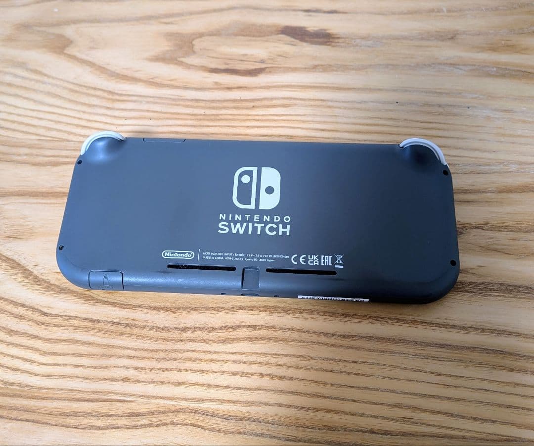 Nintendo Switch Lite 本体＋SDカード64GB＋おまけソフト
