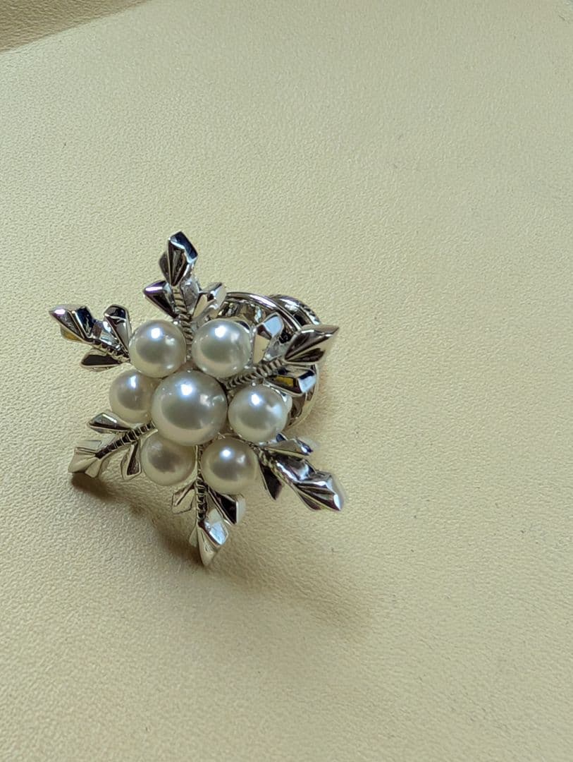 MIKIMOTO パール7珠 ピンブローチ あこや真珠　雪の結晶　未使用品　美品