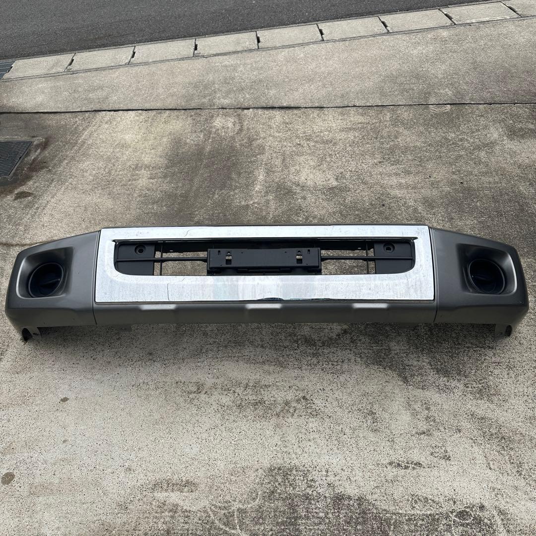 再販ランドクルーザー　GRJ79純正フロントバンパー 一式　送料込み