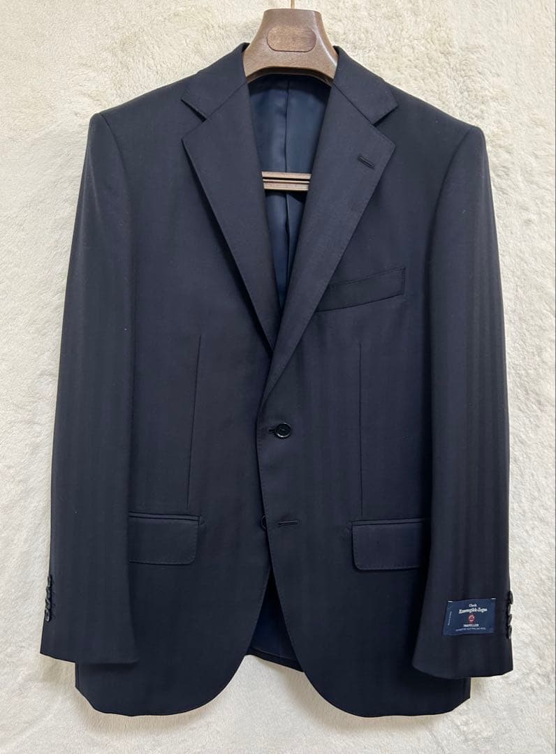 【新品】秋冬物 エルメネジルドゼニア生地 メンズ スーツ AB6 XL ネイビー