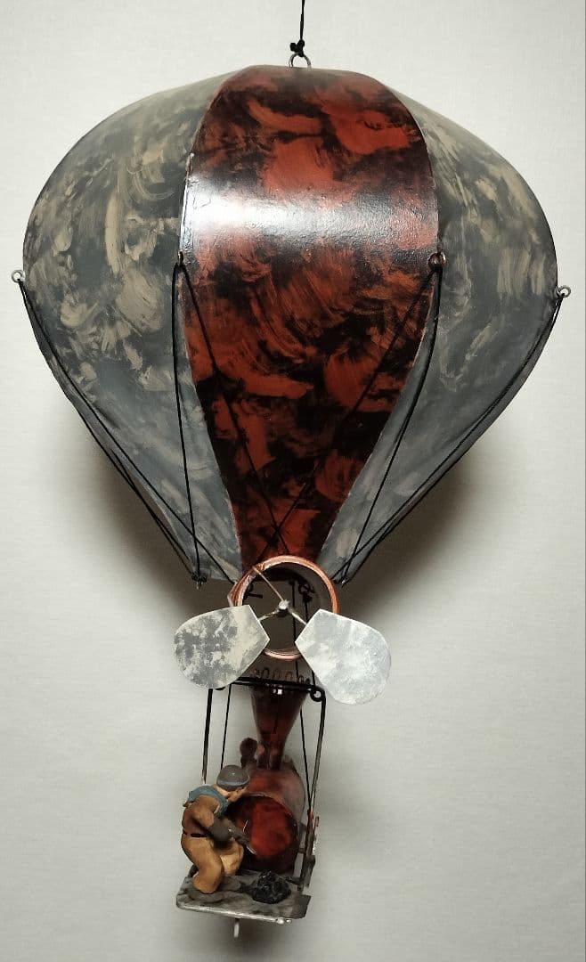 ブリキ バルーン 気球 アンティーク 熱気球 ゴンドラ釜焚き人形
