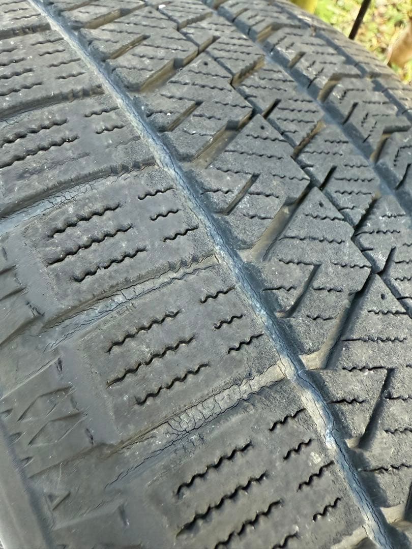 悟空　ブリヂストン 16インチ スタッドレス ホイール