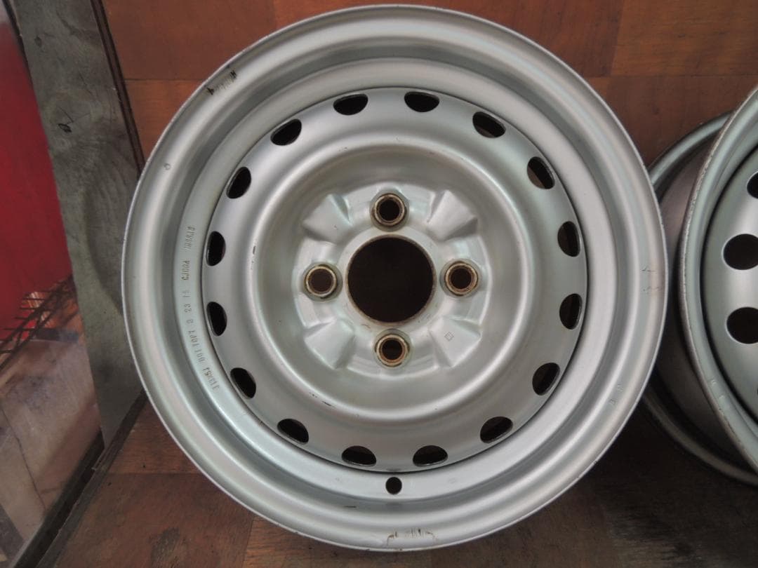 C35　13×5J 日産純正スチールホイール　4本　ADバン　サビ、小傷有り
