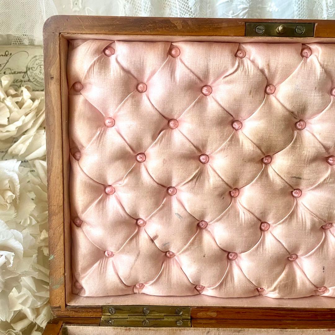 ミア　　【レア】鍵付き大きなモシュリンヌボックスピンクフランスアンティーク