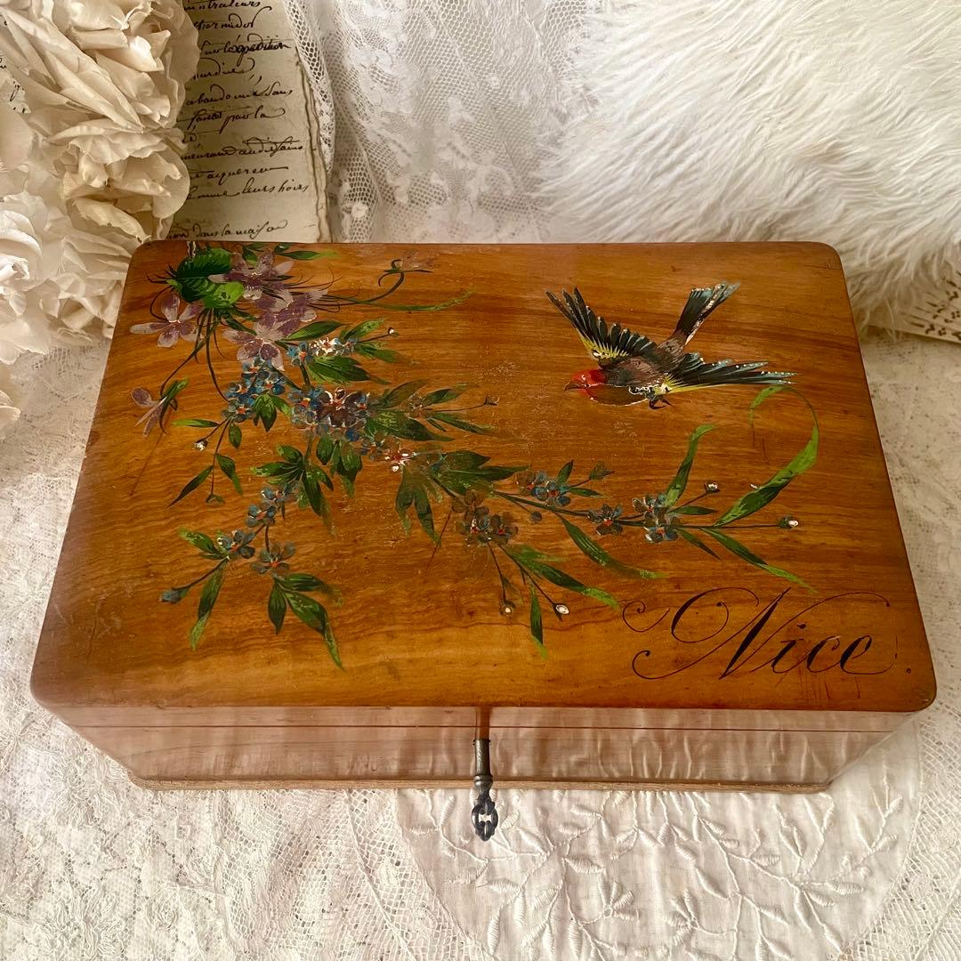 ミア　　【レア】鍵付き大きなモシュリンヌボックスピンクフランスアンティーク