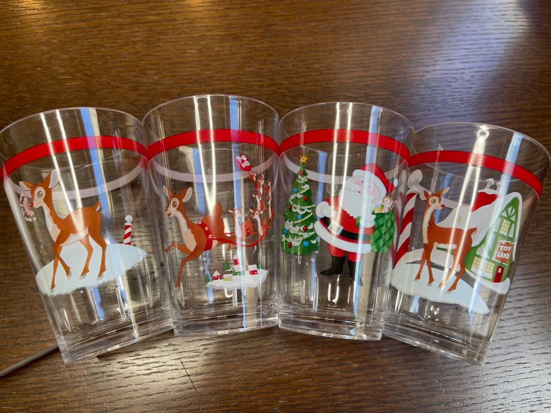 pottery barn kids クリスマス　ルドルフ　皿&タンブラーセット