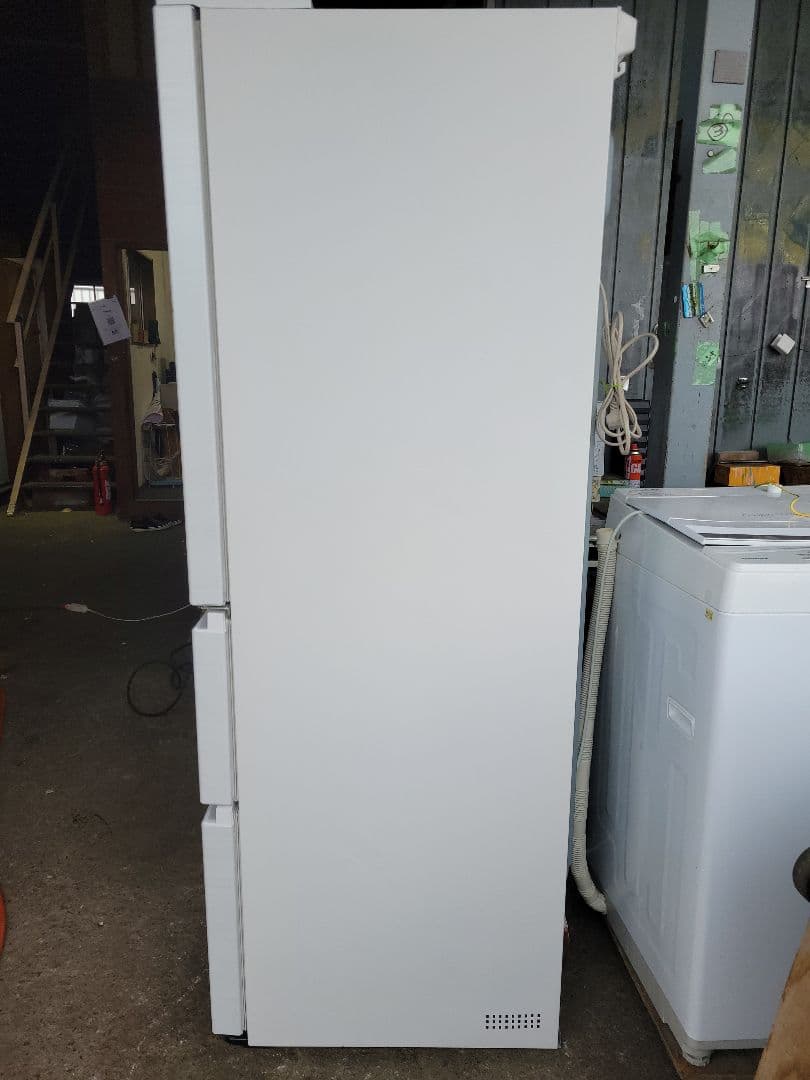 ぱんだ 日立3ドア冷凍冷蔵庫 R-V32TV(W) 315L 2024年製